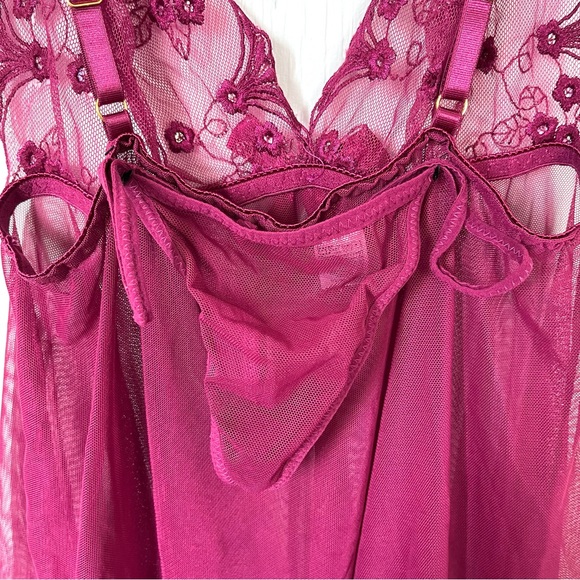Spree Intimates Women’s Magenta Pink Baby doll Chemise & Thong Lingerie Set - Picture 6 of 7